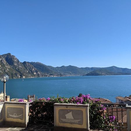 Gina'S Apartment Riva di Solto Exteriér fotografie